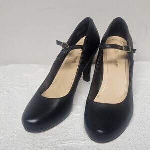 Clarks Plus Cushion Black Career Heels Pumps Women's Size 9 Neutral Office Shoes